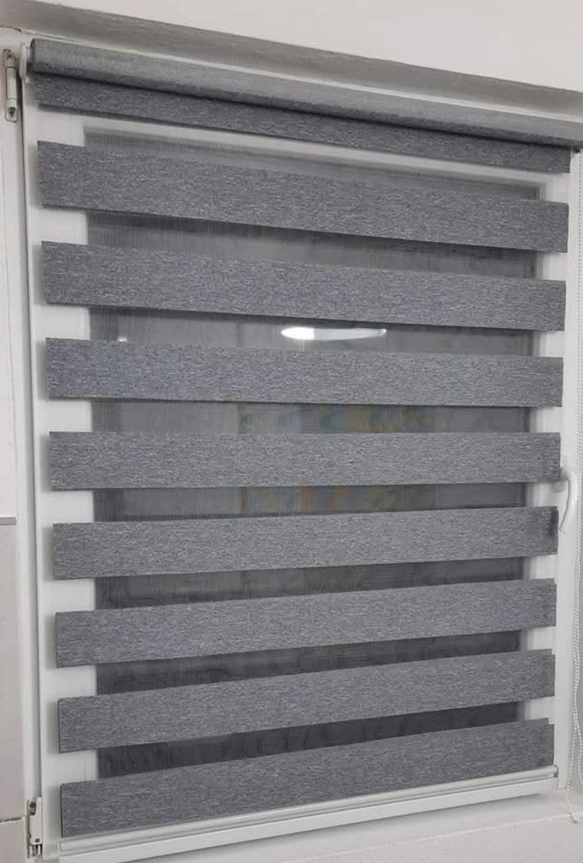 Zebra zavjese SIVA MAT (Na kačenje)